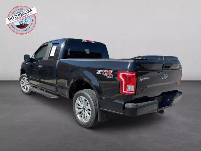 2017 Ford F-150 photo 6