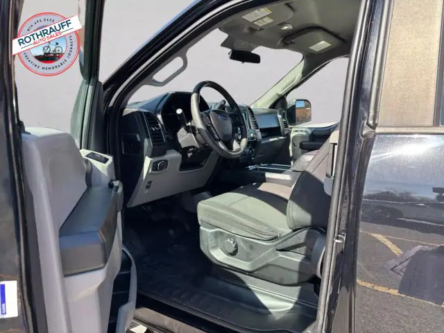 2017 Ford F-150 photo 8